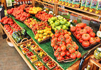 Many varieties of tomatoes - Click to enlarge